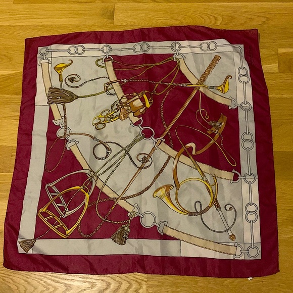 Large Fuchsia Print Scarf - Picture 1 of 1